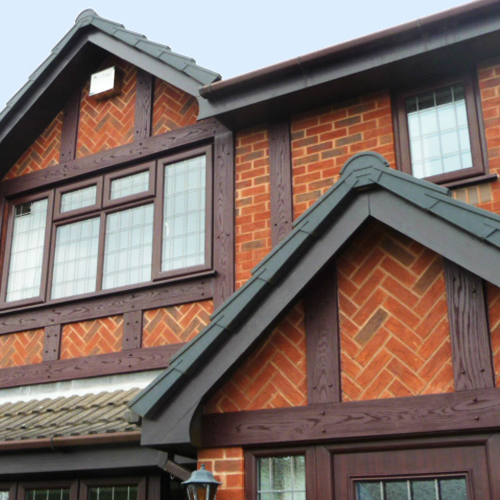 Mock Tudor Board (Sample) - Image 3