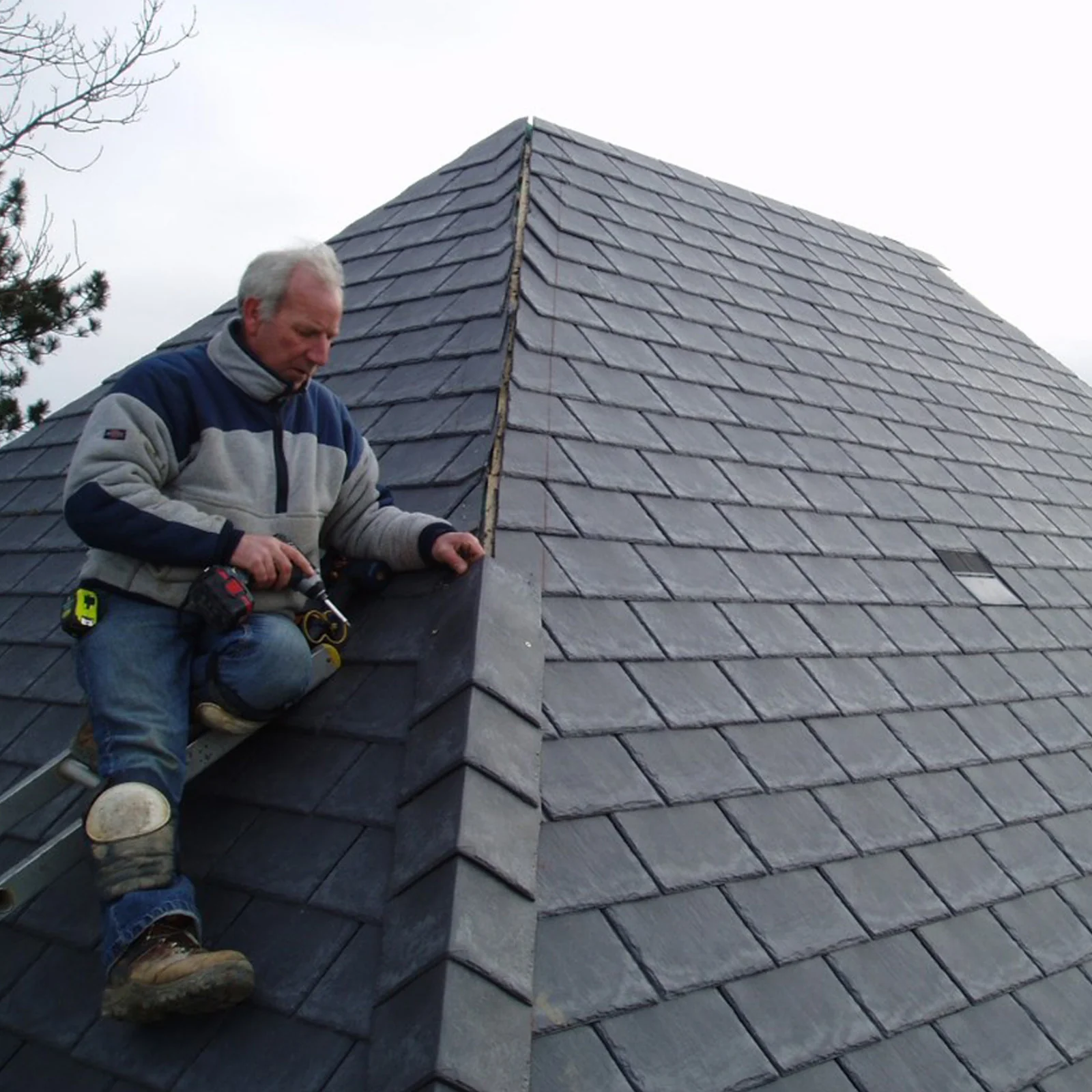 Tapco Slate Ridge Tile - Image 3