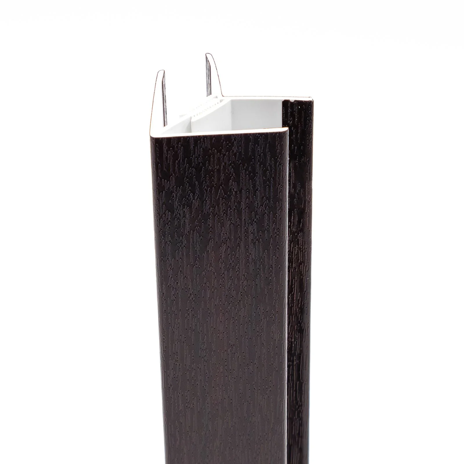 Shiplap Cladding 90° Corner Trim (2.5m) - Image 11