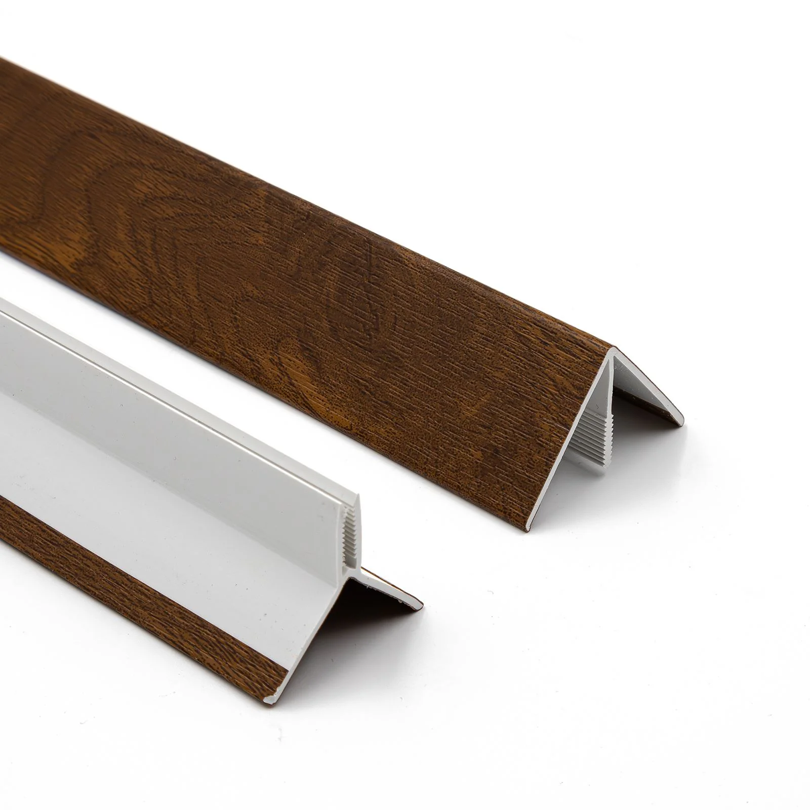 Shiplap Cladding 90° Corner Trim (2.5m) - Image 9