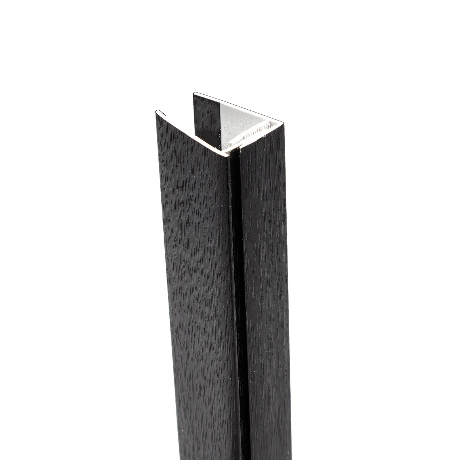 Shiplap Cladding Edge Trim (2.5m) - Image 15