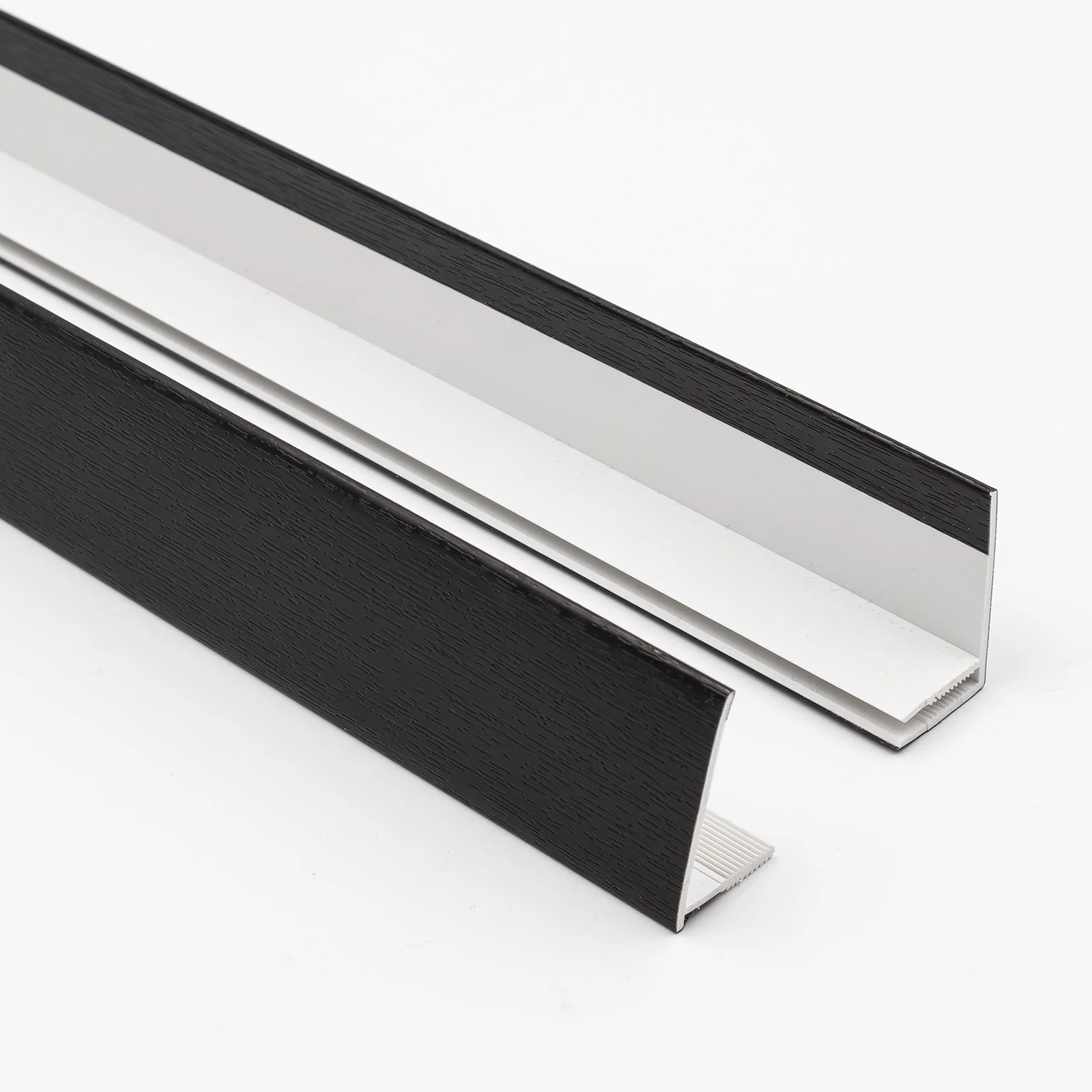 Shiplap Cladding Edge Trim (2.5m) - Image 17