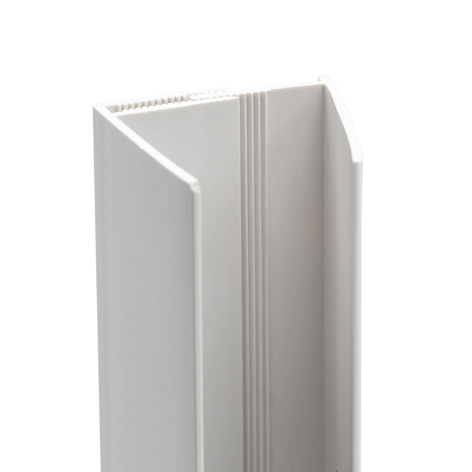 Shiplap Cladding Edge Trim (2.5m) - Image 4