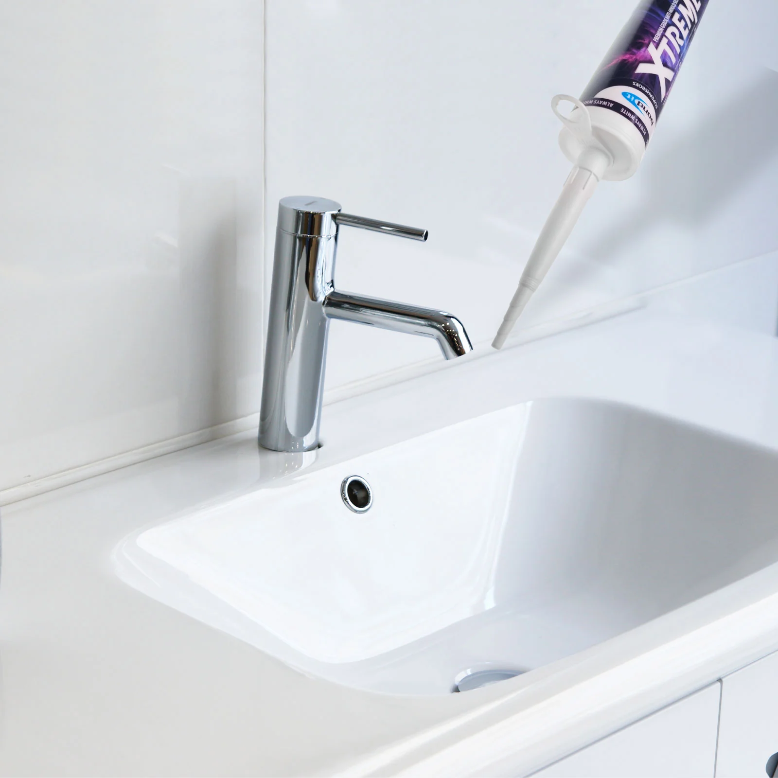 Xtreme White Anti-Mould Silicone - Image 4