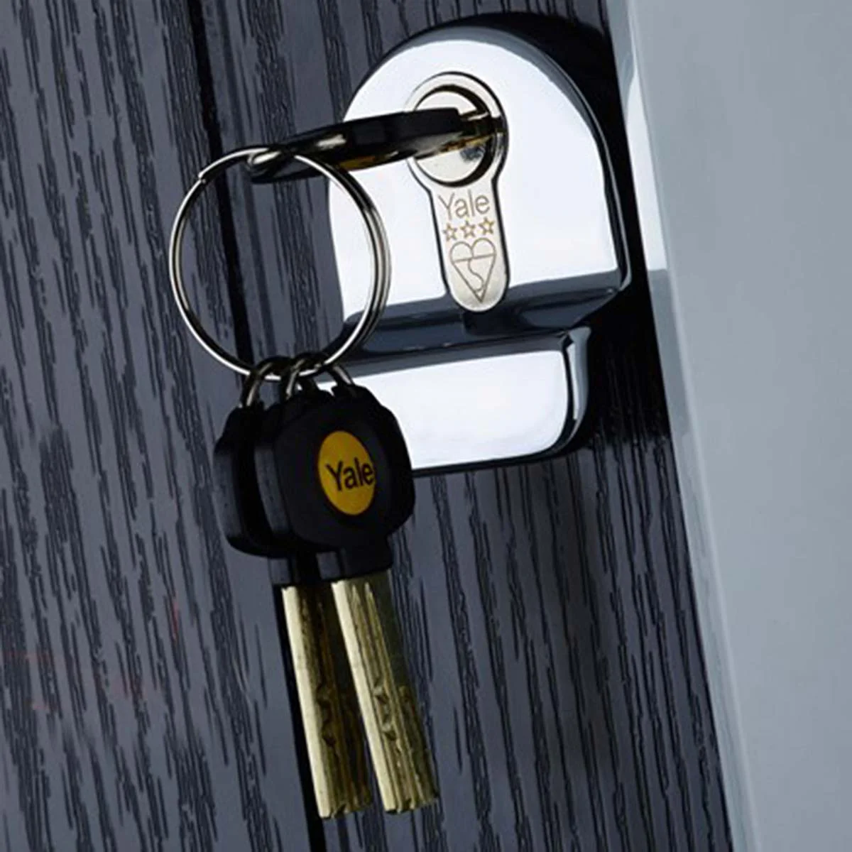 Yale Platinum 3 Star Thumbturn Euro Cylinder (Brass) - Image 4