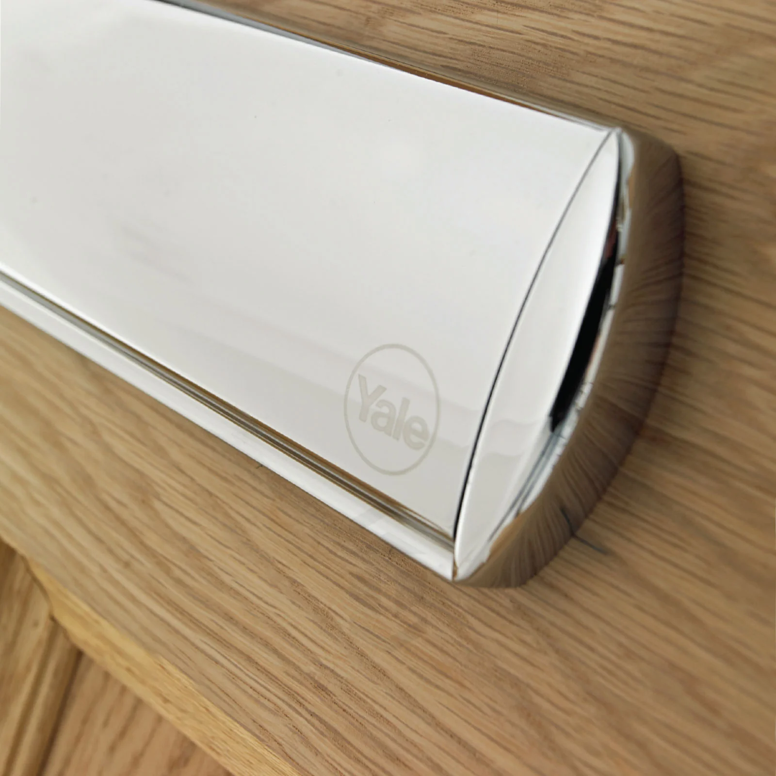 Yale Platinum Premium Letterplate - Image 5